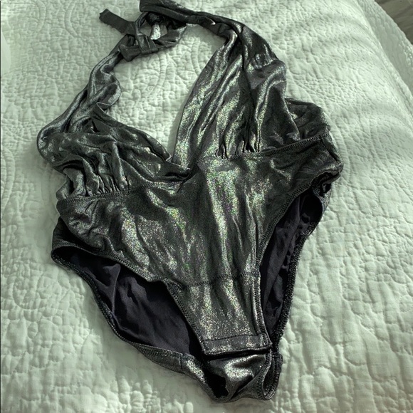 HALSTON HERITAGE HALTER NECK BODYSUIT. - Picture 3 of 5